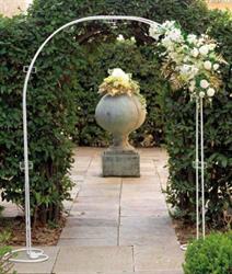 Arco Metallo C/Piede A Cuore h 2.30 mt l 160 cm